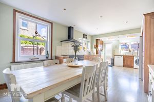 Kitchen/Diner- click for photo gallery